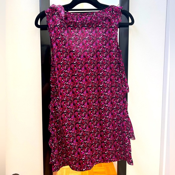 Express Floral Ruffle Front Top - Picture 3 of 4